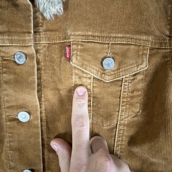 Vtg Levis Jacket Misses M Golden Brown Corduroy Type 3 Trucker Faux Fur Collar - Picture 11 of 11